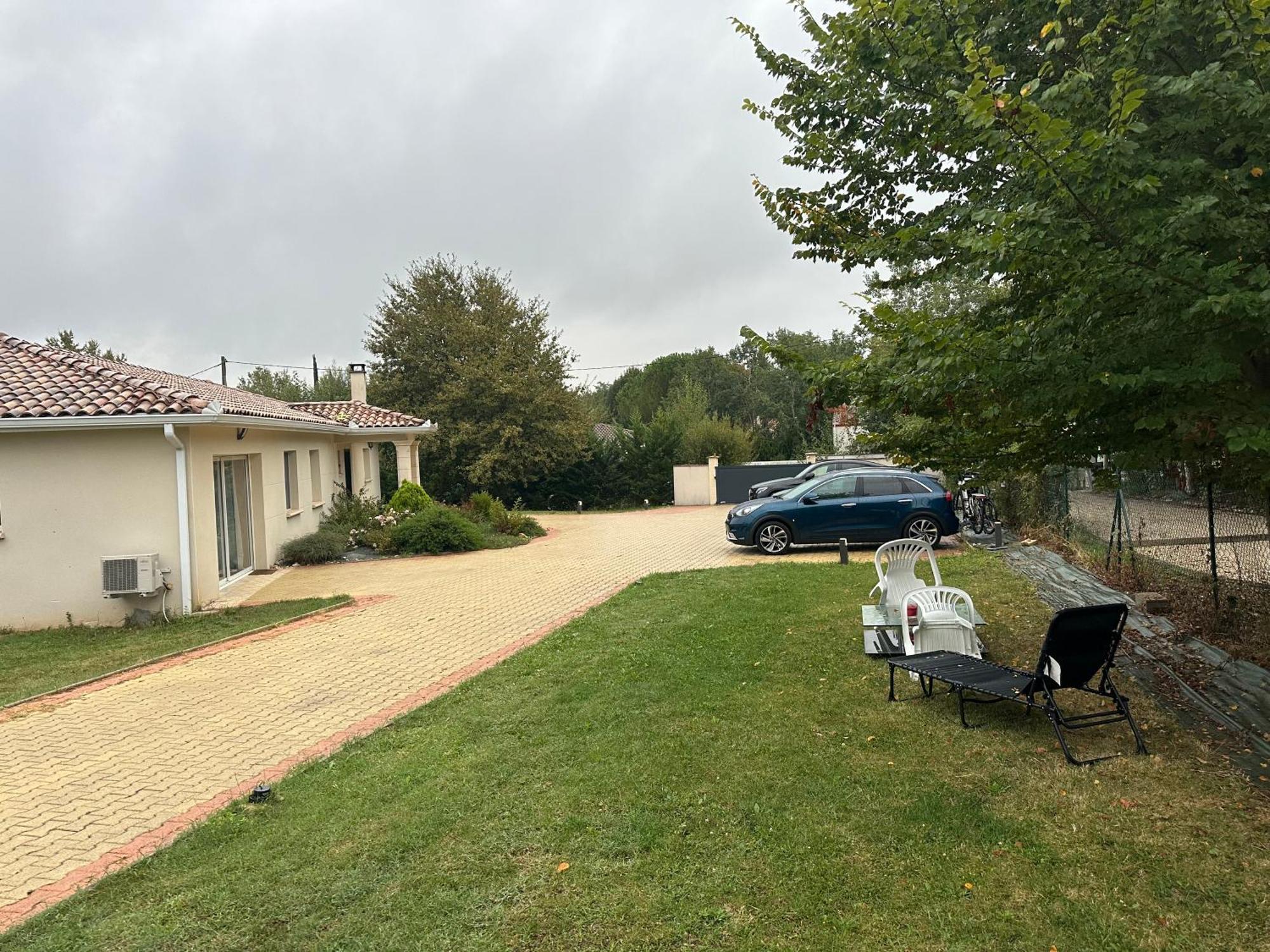 Appartement Prive Dans Villa Montauban Buitenkant foto